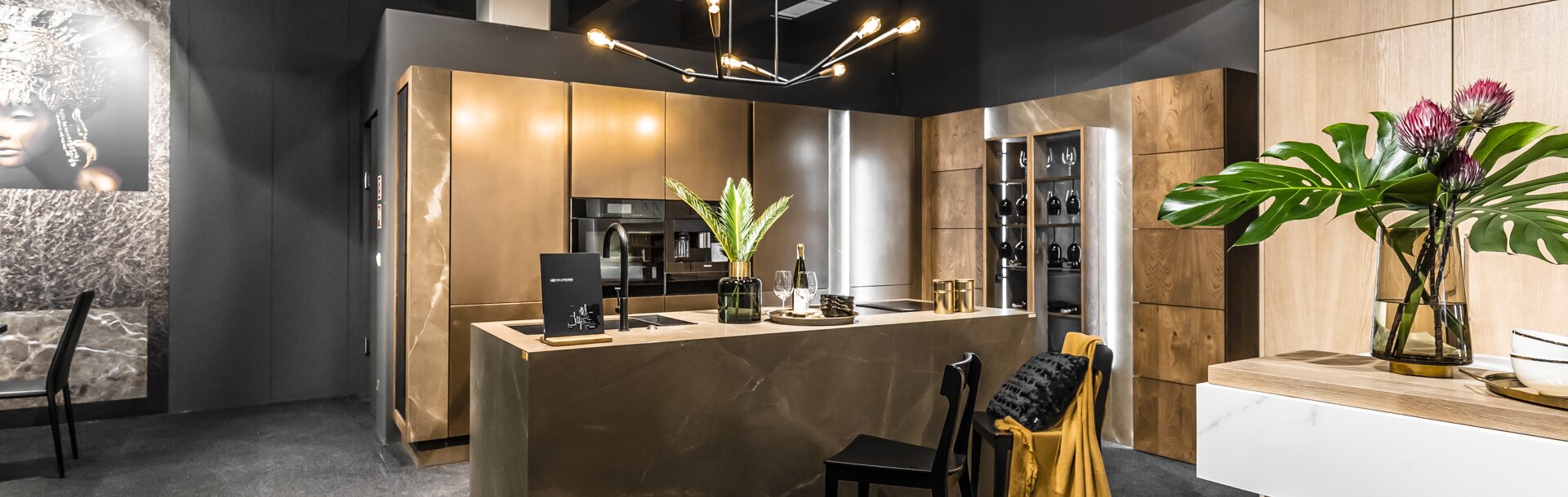  Ⓒ Copyright 2016 STRAZYNSKI STUDIO